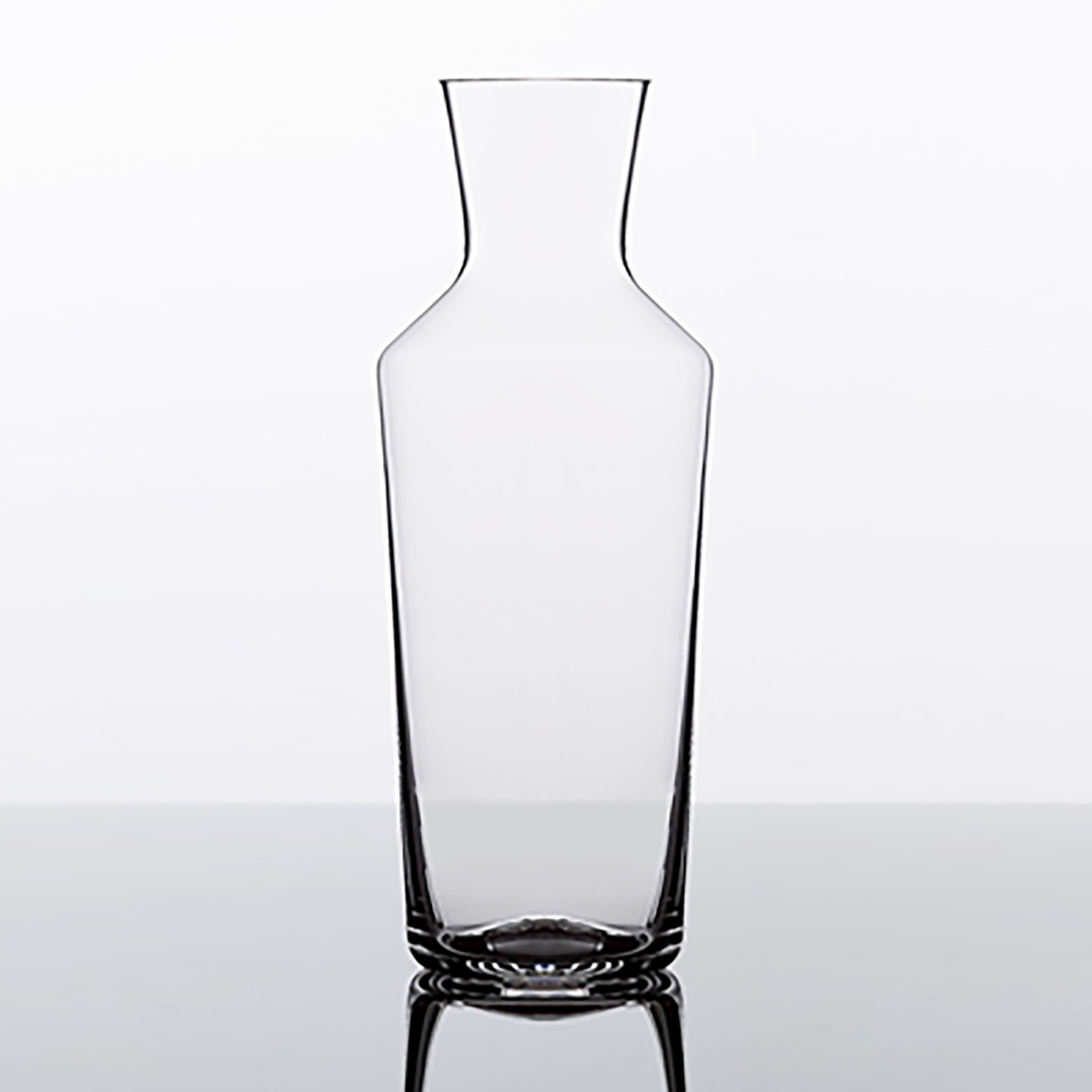 Zalto Carafe No. 25 – On The Tabl