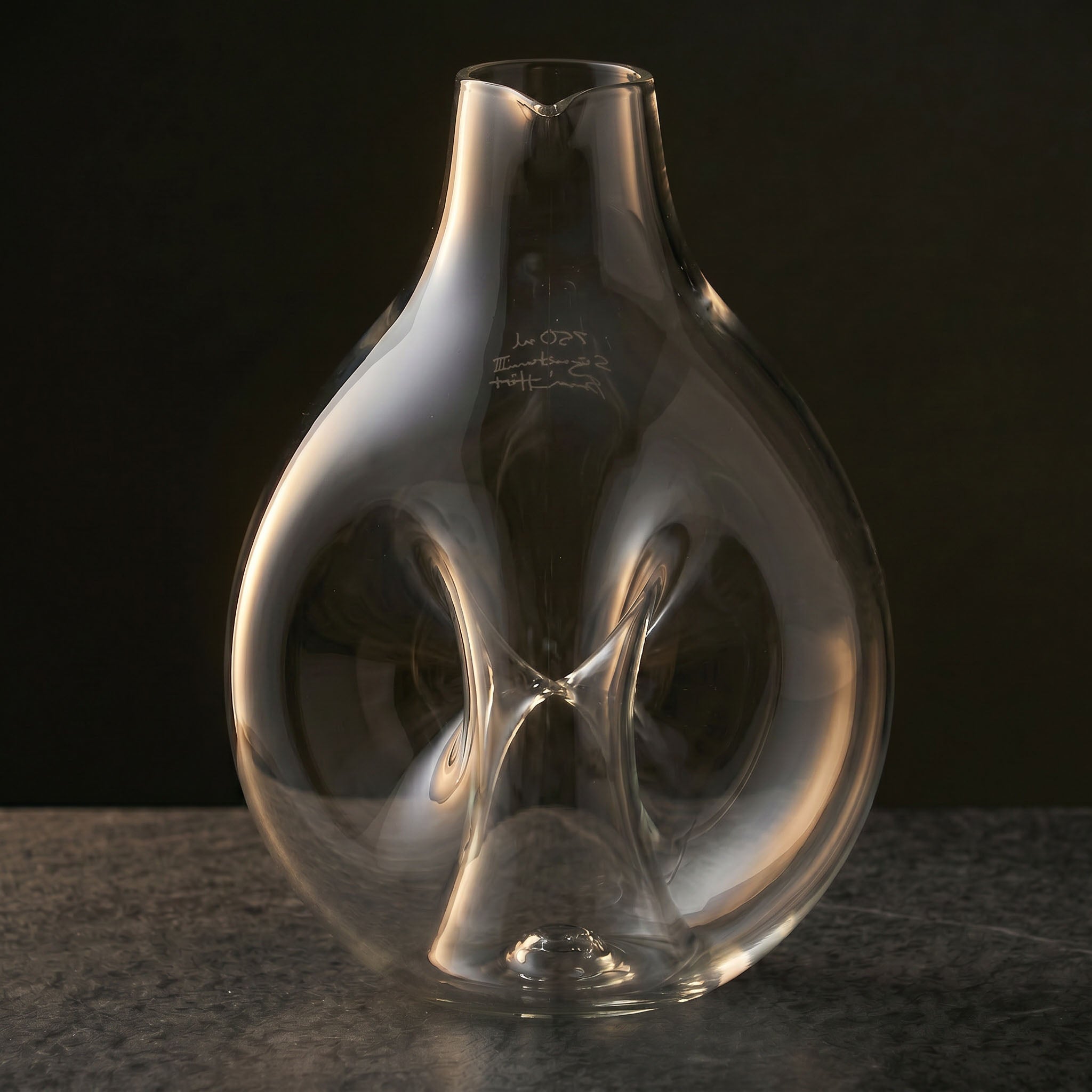 Brian Hirst Signature IV Decanter 750ml – On The Tabl